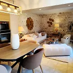 Semesterbostad Charming House With Private Courtyard In The Heart Of Gouvieux