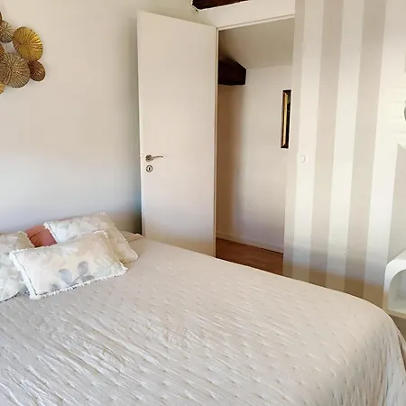 度假居 Charming House With Private Courtyard In The Heart Of *